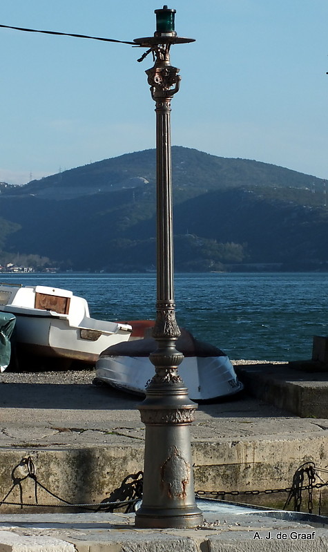 Bakar / Small Boat Harbourmole light
Keywords: Croatia;Adriatic sea;Bakar
