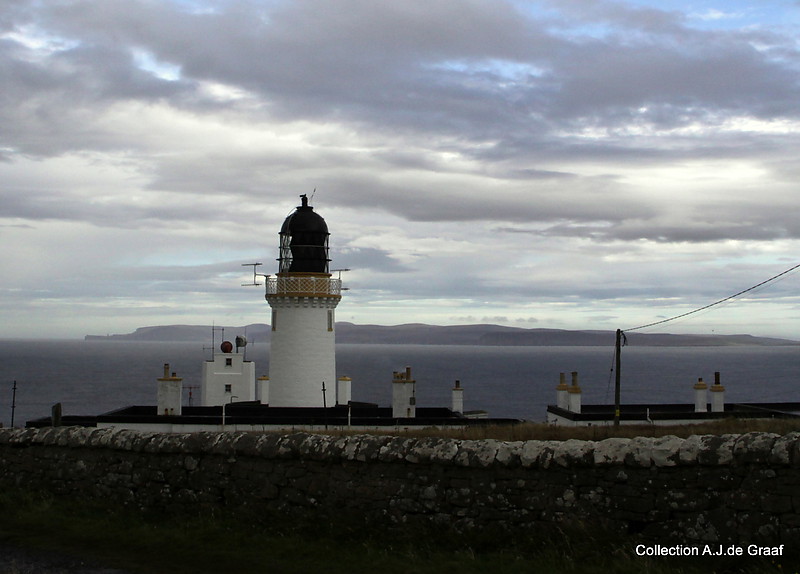 Pentland Firth / Dunnet Head Lighthouse
Built in 1831
Keywords: Scotland;United Kingdom;Dunnet Head;Pentland Firth
