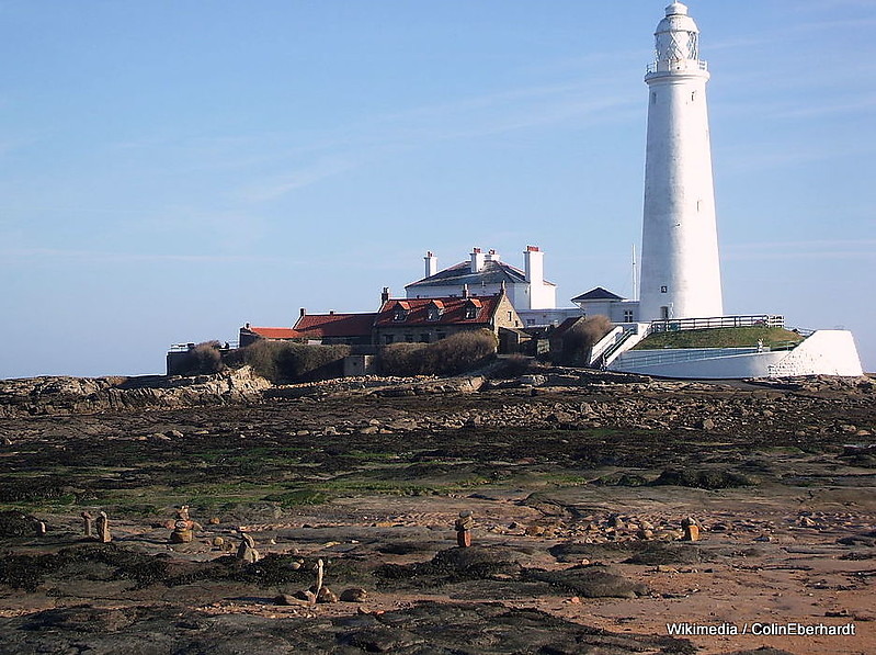 Tyneside / Whitley Bay / St Mary`s Lighthouse
At low tide
Keywords: Whitley Bay;North sea;England;United Kingdom
