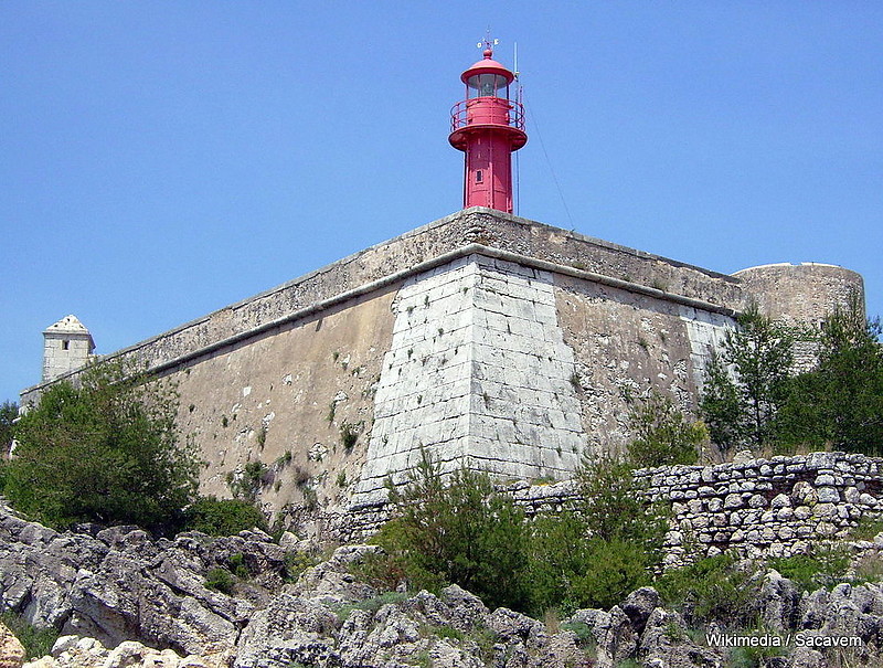 Sesimbra / Ponta do Cavalo / Farol Forte de Sao Teodósia
Keywords: Sesimbra;Portugal;Atlantic ocean