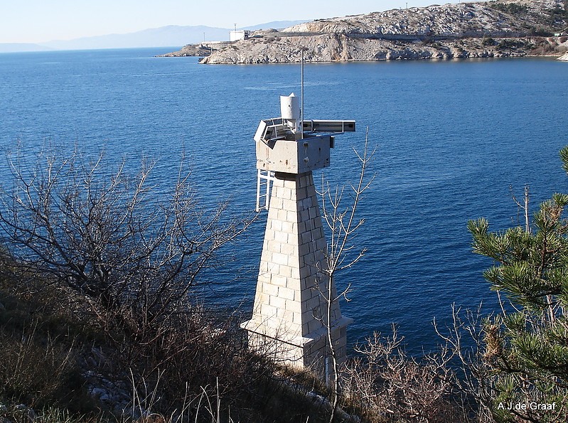 Bakar Bay / Rt Kavranić  light
Keywords: Croatia;Adriatic sea;Bakar Bay