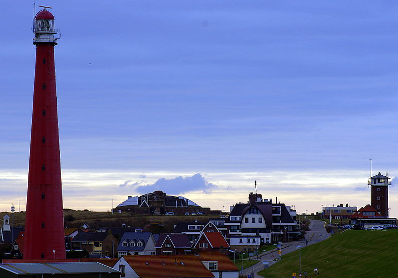 North Sea / Noord-Holland / Lange Jaap Lighthouse (left) & Huisduinen (3) Lighthouse & Traffic Control (distant right)
Keywords: Den Helder;North sea;Netherlands;Vessel traffic service