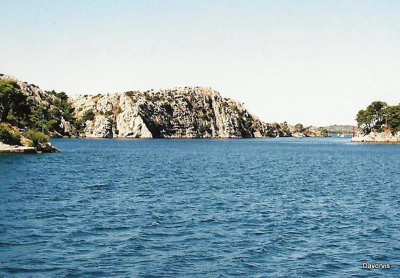 Kanal Sv Ante / ?ibenik / Green Rt Sv Ante (left) / Red Rt Baba (right)
Sailing out of ?ibenik.
Keywords: Sibenik;Croatia;Adriatic sea