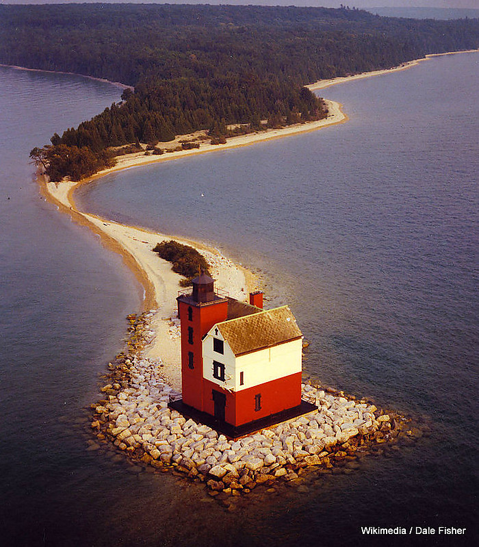 Michigan / Strait of Mackinac (between the lakes Huron & Michigan) / Round Island Lighthouse
Keywords: Michigan;Strait of Mackinac;Lake Huron;United States