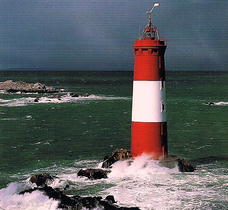 Morbihan / Baie de Quiberon Area / Plateaux des Cardineaux / Les Grands Cardineaux Lighthouse
Keywords: France;Brittany;Bay of Biscay;Offshore