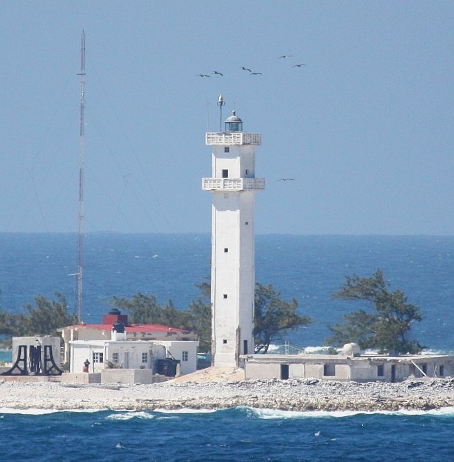 YUCATAN - Campeche Bank - Cayo Arenas Lighthouse
Keywords: Mexico;Yucatan;Gulf of Mexico;Campeche