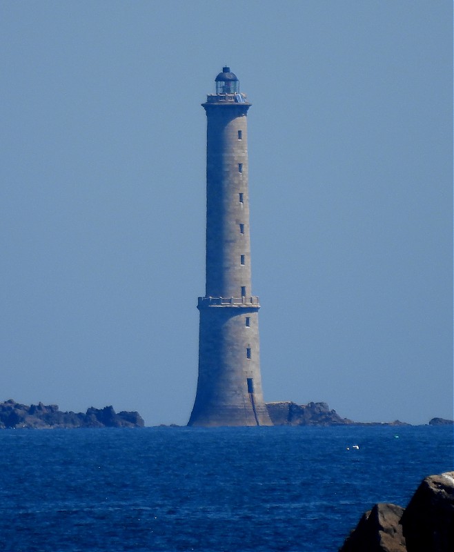 BRITTANY - Les Héaux de Bréhat Lighthouse
Keywords: Ile de Brehat;English channel;France;Offshore