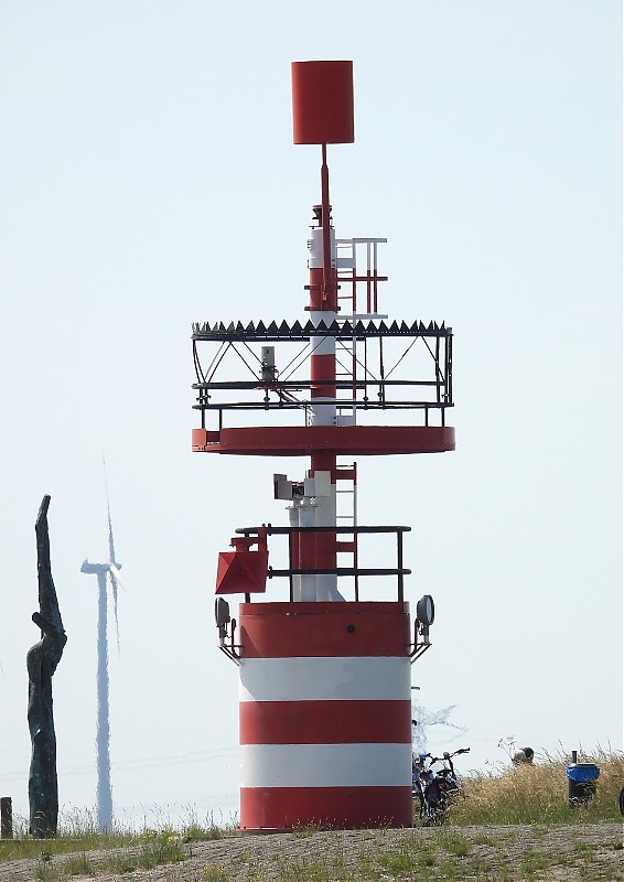 WESTERSCHELDE - Zuid Beveland - Hansweert - S Outer Harbour - W Harbour Mole Head light
Keywords: Netherlands;Westerschelde
