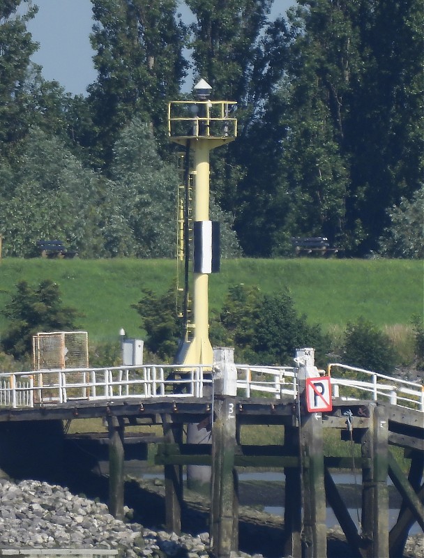ANTWERPEN - Doel Ldg Lts - Common Front - Pier light
Keywords: Schelde;Antwerp;Belgium