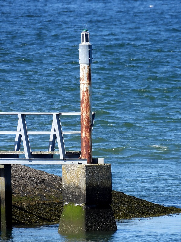 OOSTERSCHELDE - Kats - N Jetty - Head light
Keywords: Netherlands;Oosterschelde