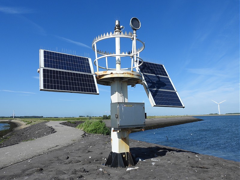 OOSTERSCHELDE - De Val - Engelsche Vaarwater - Ldg Lts Front light
Keywords: Netherlands;Oosterschelde