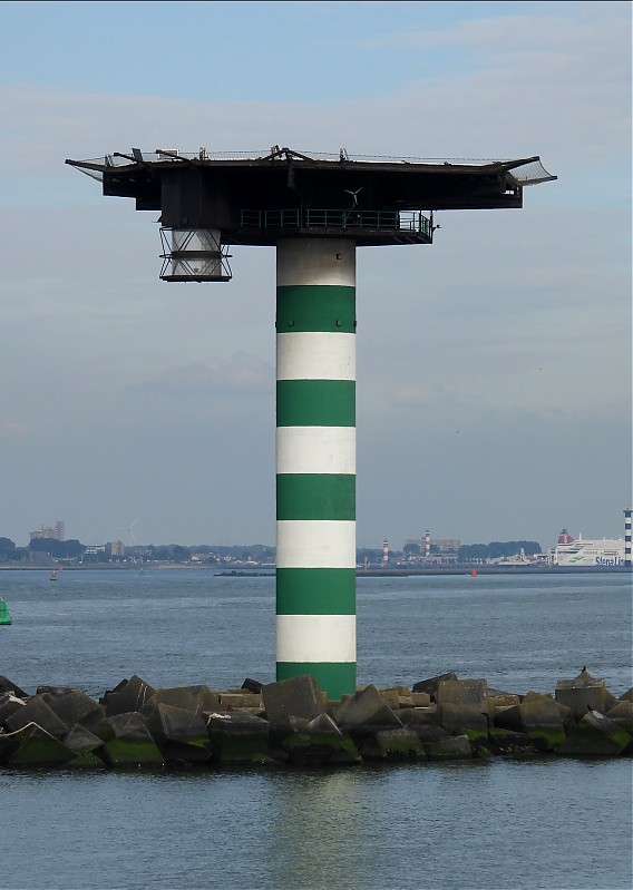 ROTTERDAM - Maasgeul - Nieuwe Zuiderdam -Head light
Keywords: Netherlands;Rotterdam;North sea