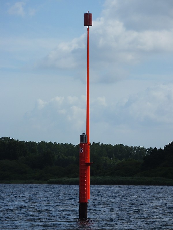 LÜBECKER BUCHT - Untertrave - No 16 light
Keywords: Baltic Sea;Bay of Lubeck;Germany;Travemunde