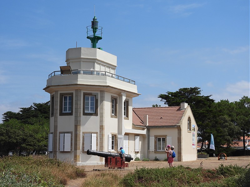 PRÉFAILLES - Baie de Bourgneuf - Pointe de Saint-Gildas - Semaphore Lighthouse
Keywords: France;Bay of Biscay;Pays de la Loire