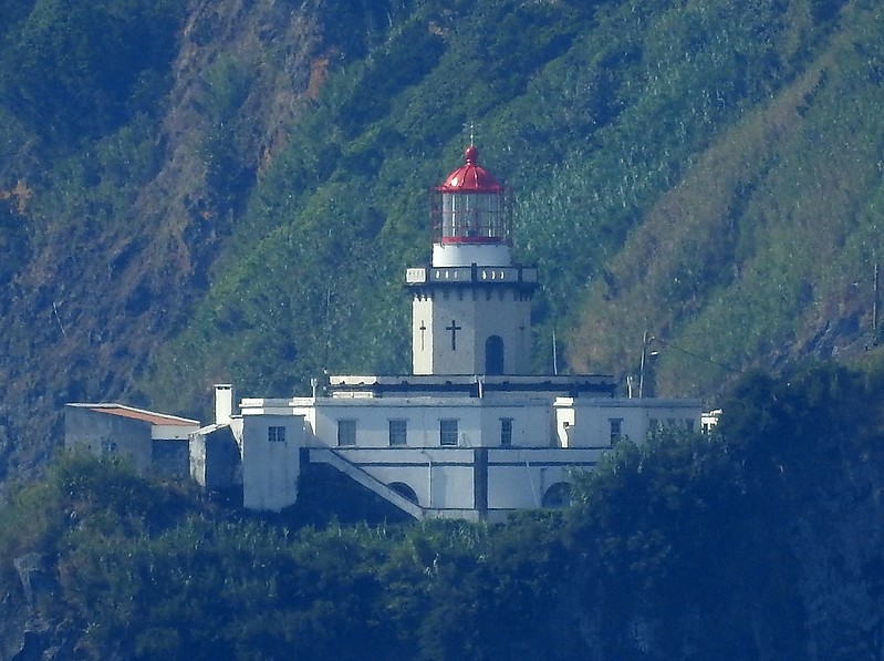 AZORES - São Miguel - Ponta do Arnel Lighthouse
Keywords: Azores;Portugal;Ilha de Sao Miguel;Atlantic ocean