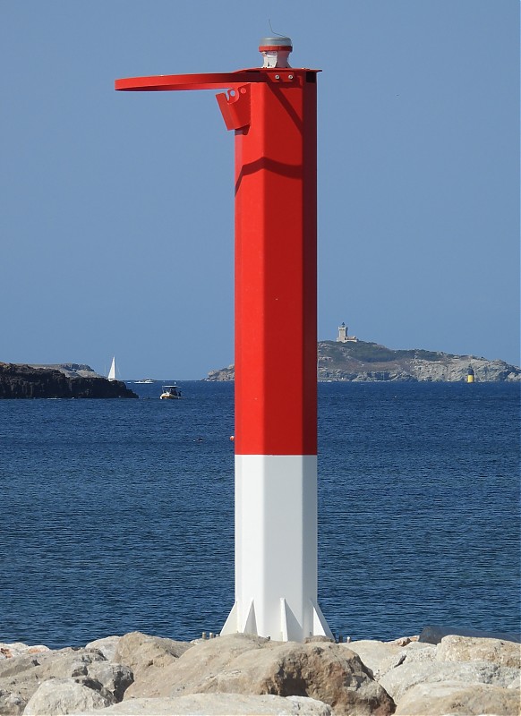 SIX-FOURS-LES-PLAGES - Port Méditerranée - Platform light
Keywords: France;Mediterranean sea;Toulon