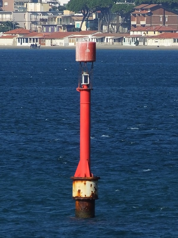 SCARLINO - Marina - No. 2 Beacon light
Keywords: Scarlino;Tyrrhenian Sea;Italy;Offshore