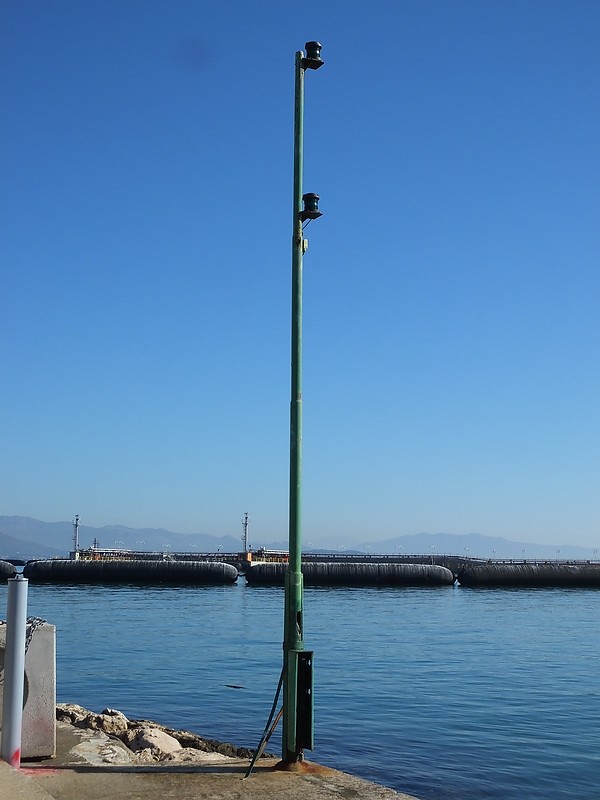 GAETA - Flavio Gioia Nautical Base - Outer Mole Spur - Head light
Keywords: Gaeta;Italy;Tyrrhenian Sea
