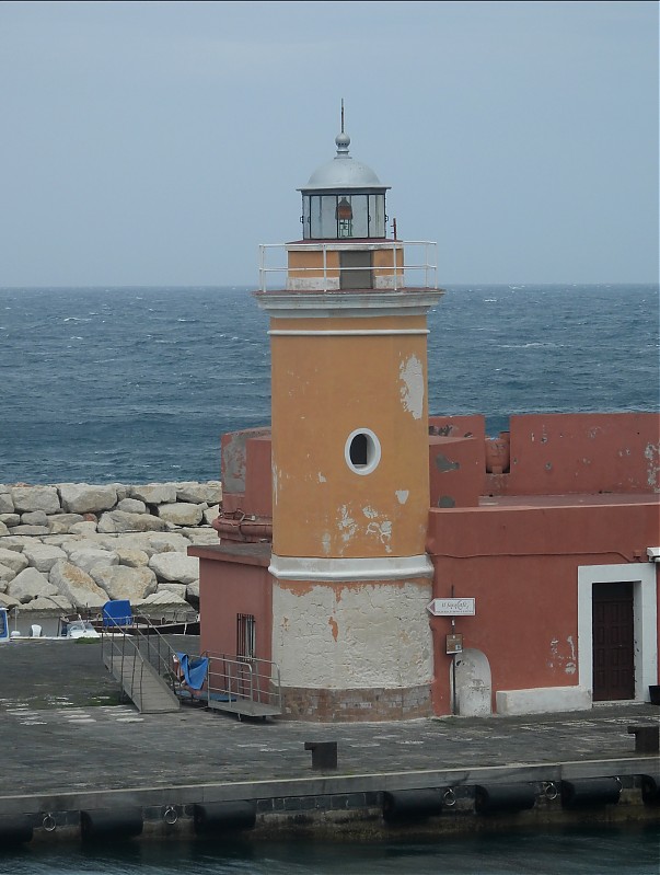 PONTINE ISLANDS / PONZA - Mole - Head Lighthouse
Keywords: Ponza;Tyrrhenian Sea;Pontine Islands;Italy
