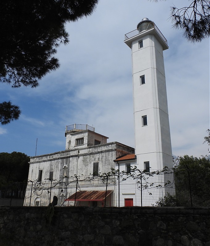 CALABRIA - Capo Suvero Lighthouse
Keywords: Calabria;Italy;Tyrrhenian sea