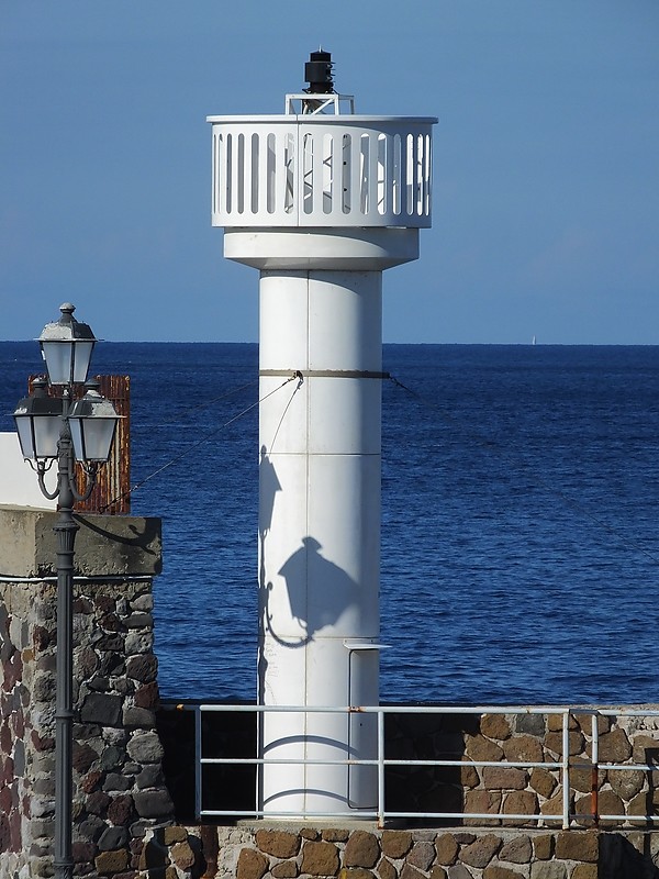 AEOLIAN ISLANDS - Lipari - Marina Corta Lighthouse
Keywords: Eolian Islands;Lipari;Italy;Tyrrhenian Sea
