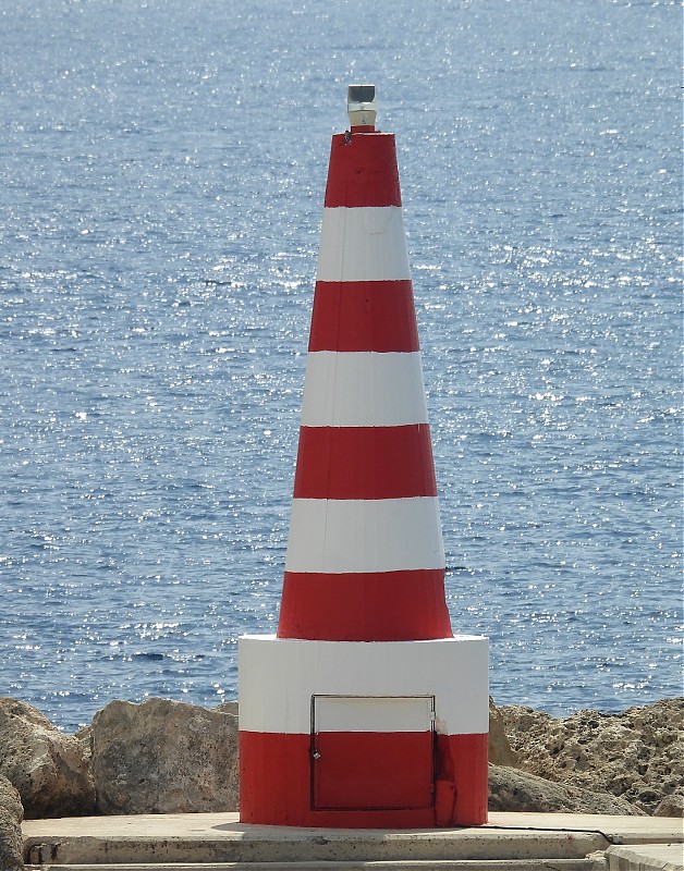 GOZO - Mgarr - S Breakwater - Head light
Keywords: Malta;Gozo;Mediterranean sea