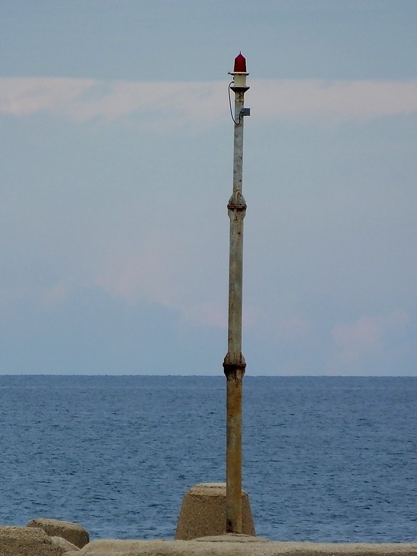 GIOVINAZZO - E Mole - Head light
Keywords: Italy;Adriatic sea;Apulia