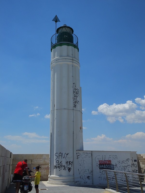 MANFREDONIA - Molo di Levante lighthouse
Keywords: Manfredonia;Italy;Adriatic sea