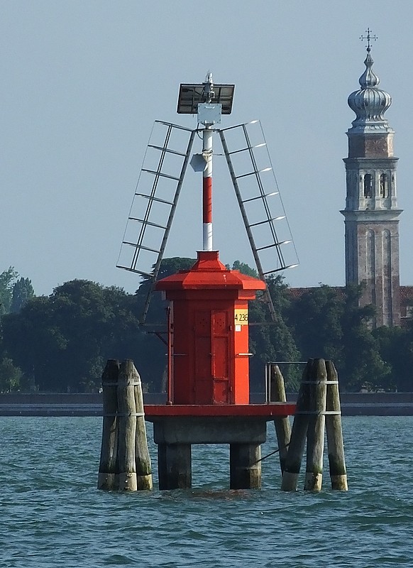 VENEZIA - Canale di San Marco - San Servolo light
Keywords: Venice;Italy;Adriatic sea;Offshore