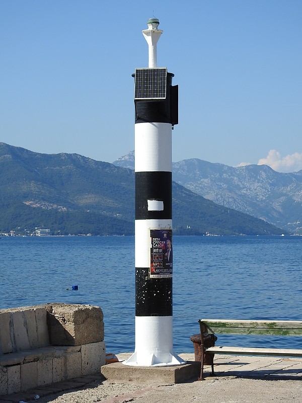 BOKA KOTORSKA/BOCCHE DI CATTARO - Tivatski Zaliv - Bijelila Pier- NW Corner light
Keywords: Kotor bay;Adriatic sea;Montenegro;Tivat