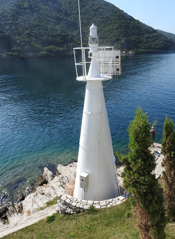 BOKA KOTORSKA/BOCCHE DI CATTARO - Verige Lighthouse
Keywords: Kotor bay;Adriatic sea;Montenegro;Tivat