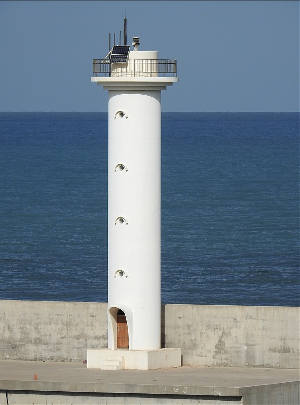 DJEN-DJEN - N Breakwater Head Lighthouse
Keywords: Algeria;Djen Djen;Mediterranean sea