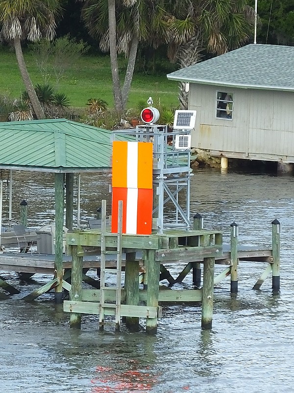 FLORIDA - St. Johns River - Mayport Cut Ldg Lts - Front light
Keywords: Florida;Saint Johns River;United States