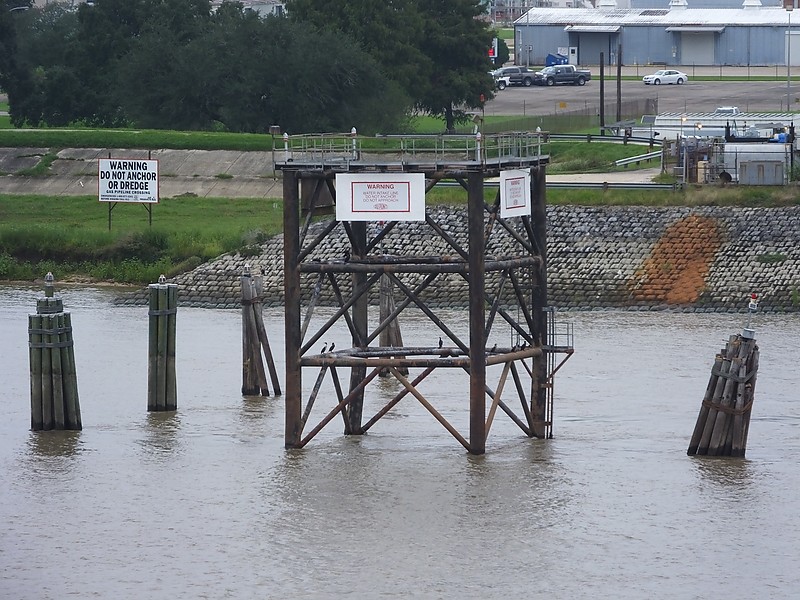 MISSISSIPPI RIVER - Dupont Water Intake light
Keywords: Louisiana;United States;Mississippi