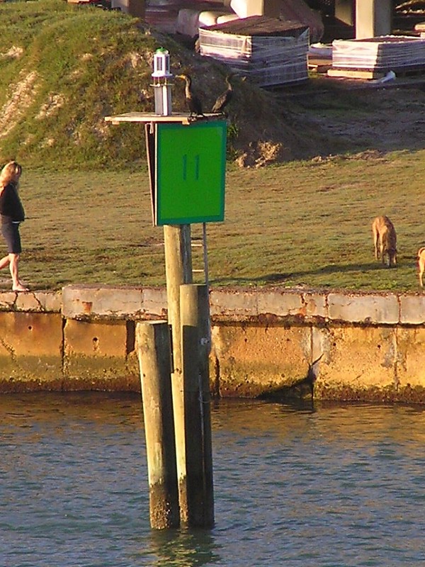 TEXAS - Corpus Christi - Aransas - No 11 light
Keywords: Texas;Corpus Christi;Aransas;Gulf of Mexico;Offshore;United States