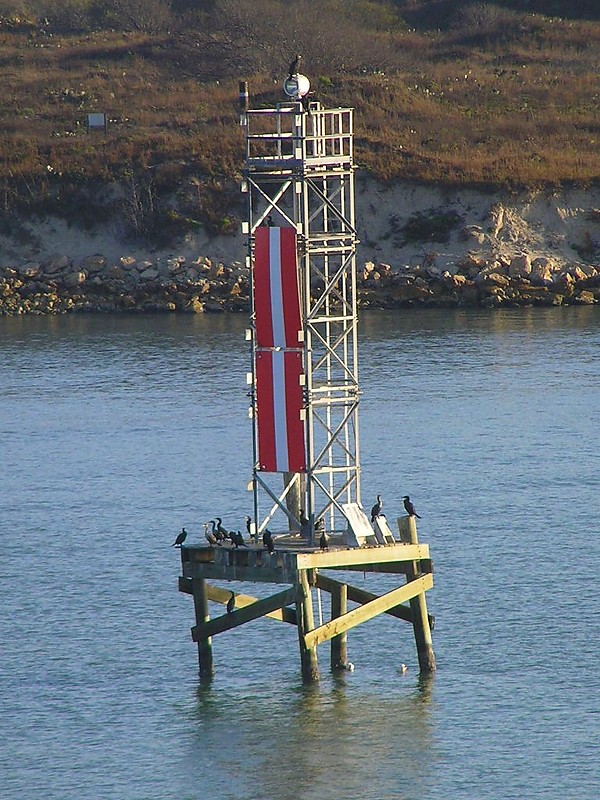 TEXAS - Corpus Christi Channel - Cut A Ldg Lts E - Front light
Keywords: Corpus Christi Channel;Corpus Christi;Texas;United States;Offshore