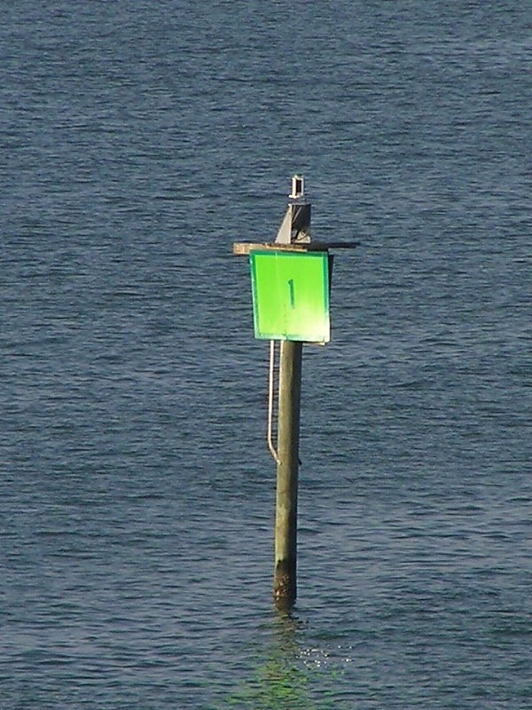 TEXAS - Corpus Christi Channel - No 1 light
Keywords: Texas;Corpus Christi;Gulf of Mexico;Corpus Christi Channel;Offshore;United States