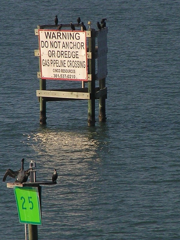 TEXAS - Corpus Christi Channel - Beacon No 25 & Pipeline Light A
Keywords: Corpus Christi Channel;Corpus Christi;Texas;United States;Offshore