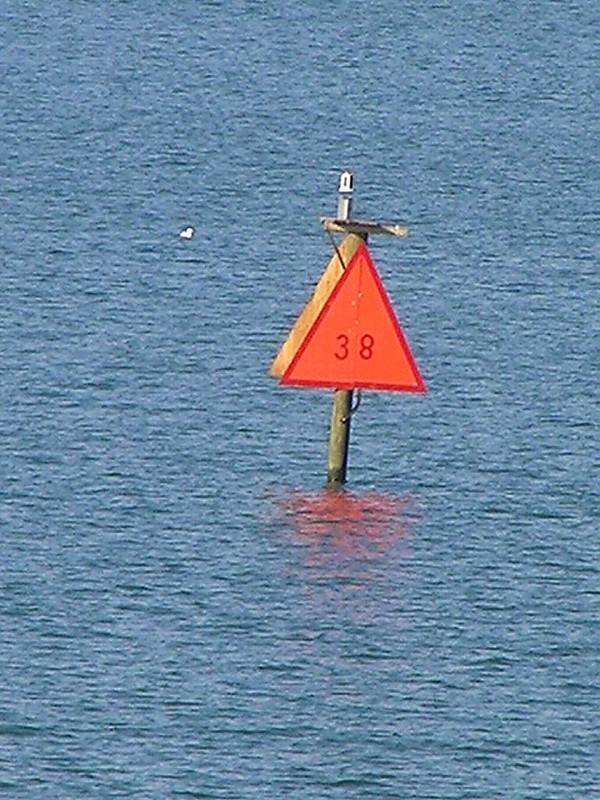 TEXAS - Corpus Christi Channel - No 38 light
Keywords: Texas;Corpus Christi;Gulf of Mexico;Corpus Christi Channel;Offshore;United States