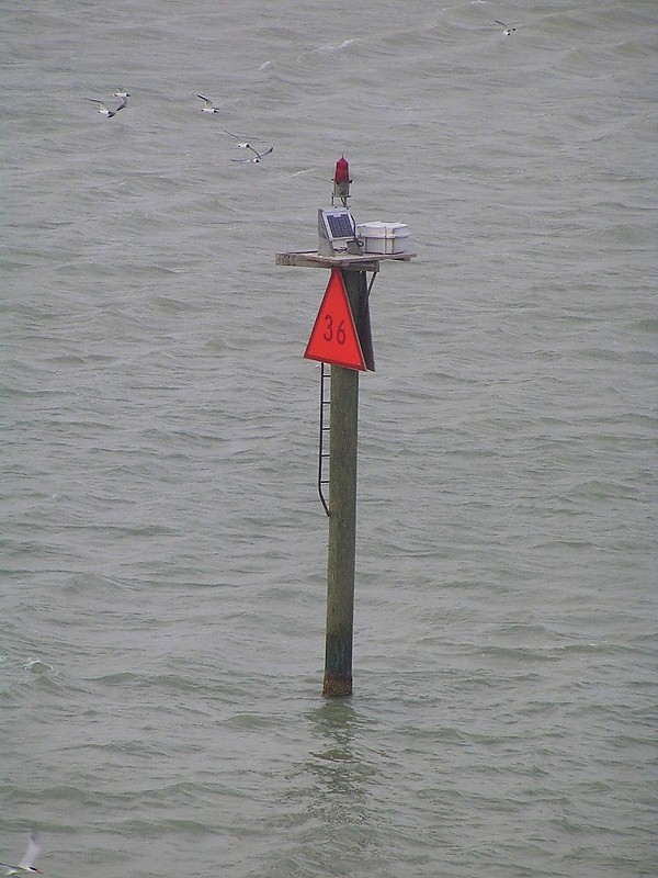 TEXAS - BROWNSVILLE - Laguna Madre Channel - No 36 light
Keywords: Texas;Brownsville;Laguna Madre;United States;Offshore