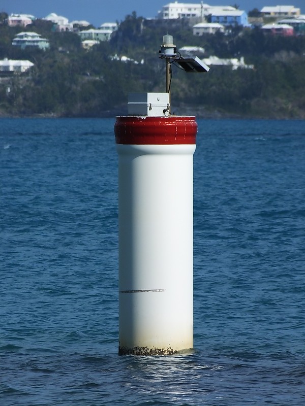 GREAT SOUND - Somerset Island - Plaice's Point light
Keywords: Bermuda;Atlantic Ocean;Hamilton Island