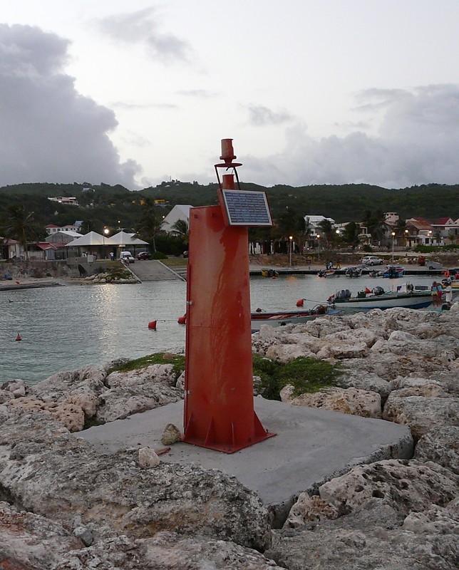 GUADELOUPE - Marie-Galante - Capesterre - Breakwater light
Keywords: Guadeloupe;Caribbean sea;Marie-Galante