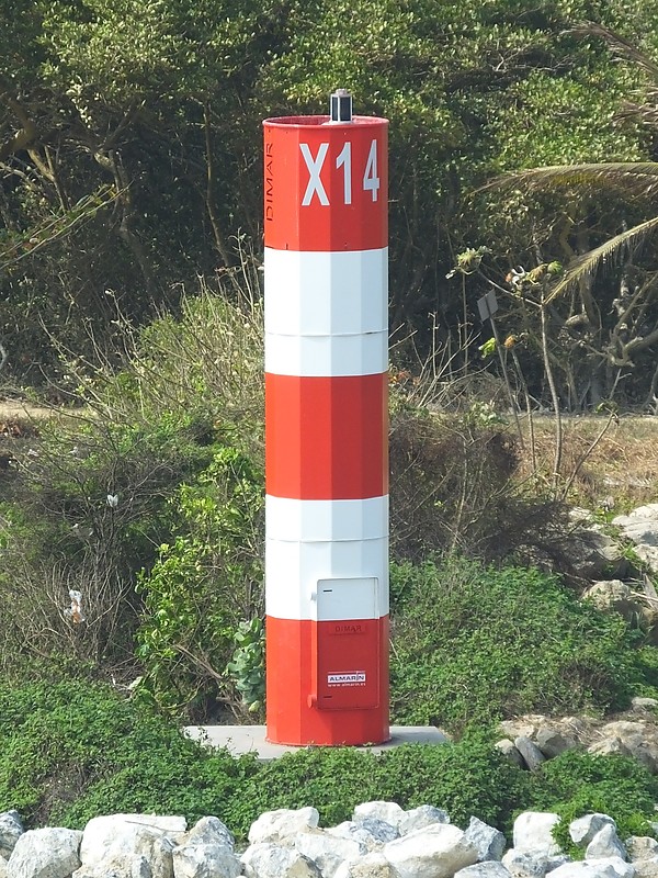 BARRANQUILLA - X14 light
Keywords: Barranquilla;Colombia;Caribbean sea