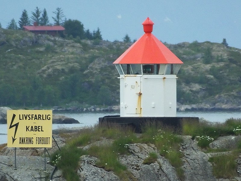 OFOTFJORD - Hamnholmen light
Keywords: Ofotfjord;Norway;Norwegian sea