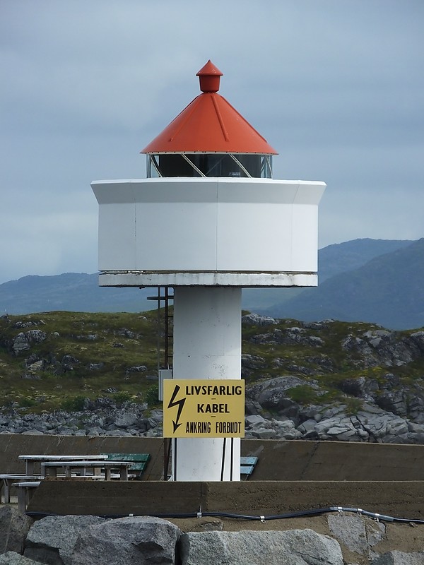 SVINØY - Balstadøy - Mole Head light
Keywords: Lofoten;Vestfjord;Norway;Norwegian sea