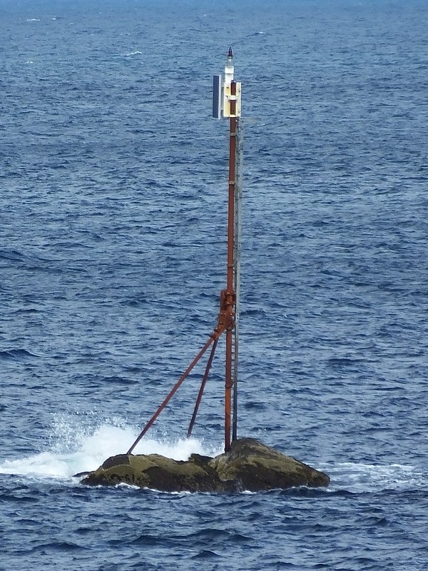 LANGØY - W Side - Smånittingen light
Keywords: Langoy;Vesteralen;Norway;Norwegian sea