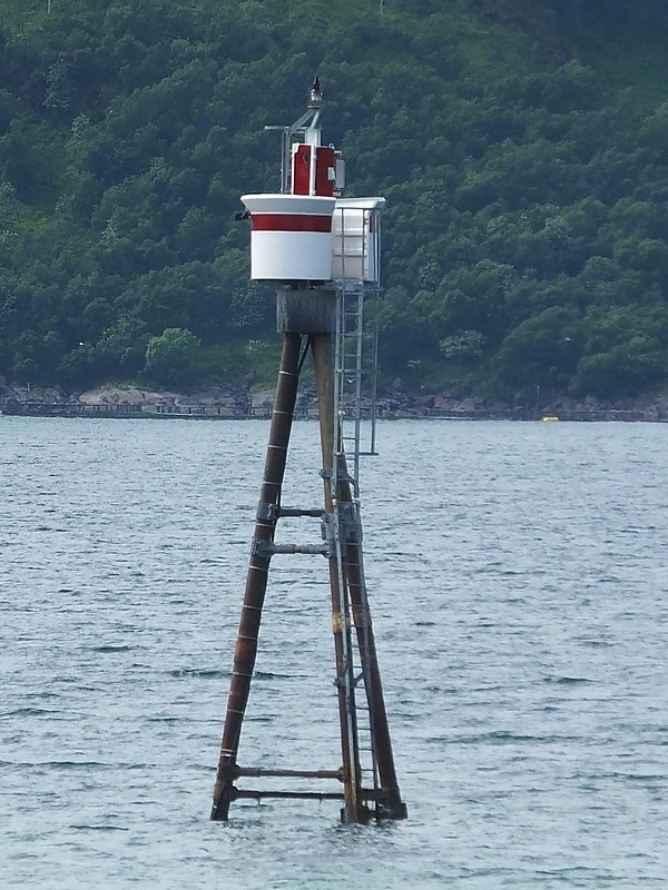 LANGØY - W Side - Myre light
Keywords: Langoy;Vesteralen;Norway;Norwegian sea;Offshore