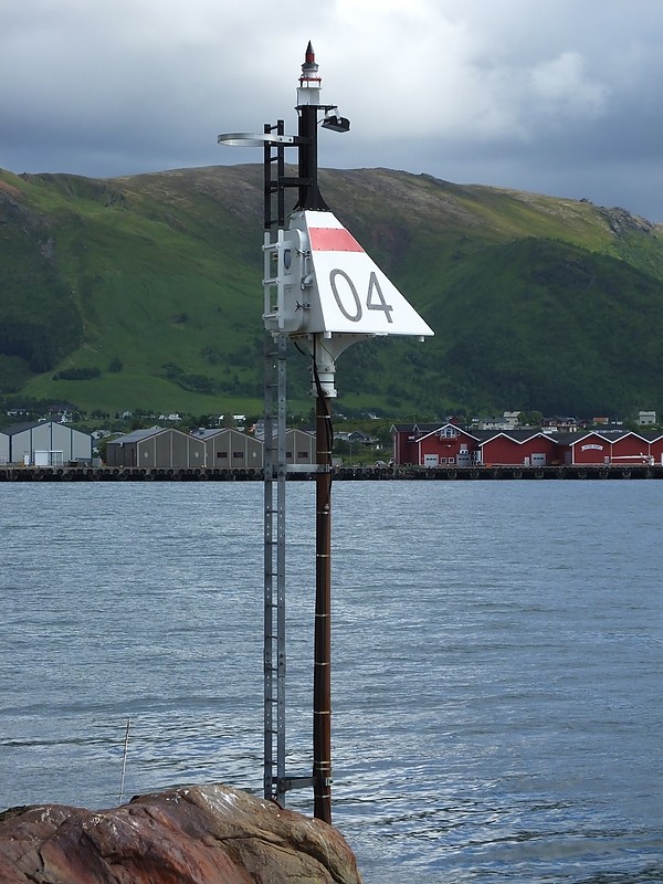 LANGØY - W Side - Myre light
Keywords: Langoy;Vesteralen;Norway;Norwegian sea