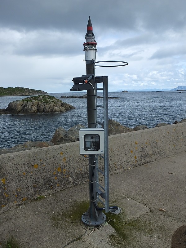 LANGØY - W Side - Stø - E Mole light
Keywords: Langoy;Vesteralen;Norway;Norwegian sea