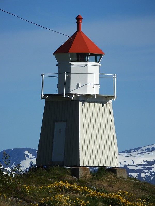 INDRE MALANGEN - Sultindvikneset lighthouse
Keywords: Indre Malangen;Norway